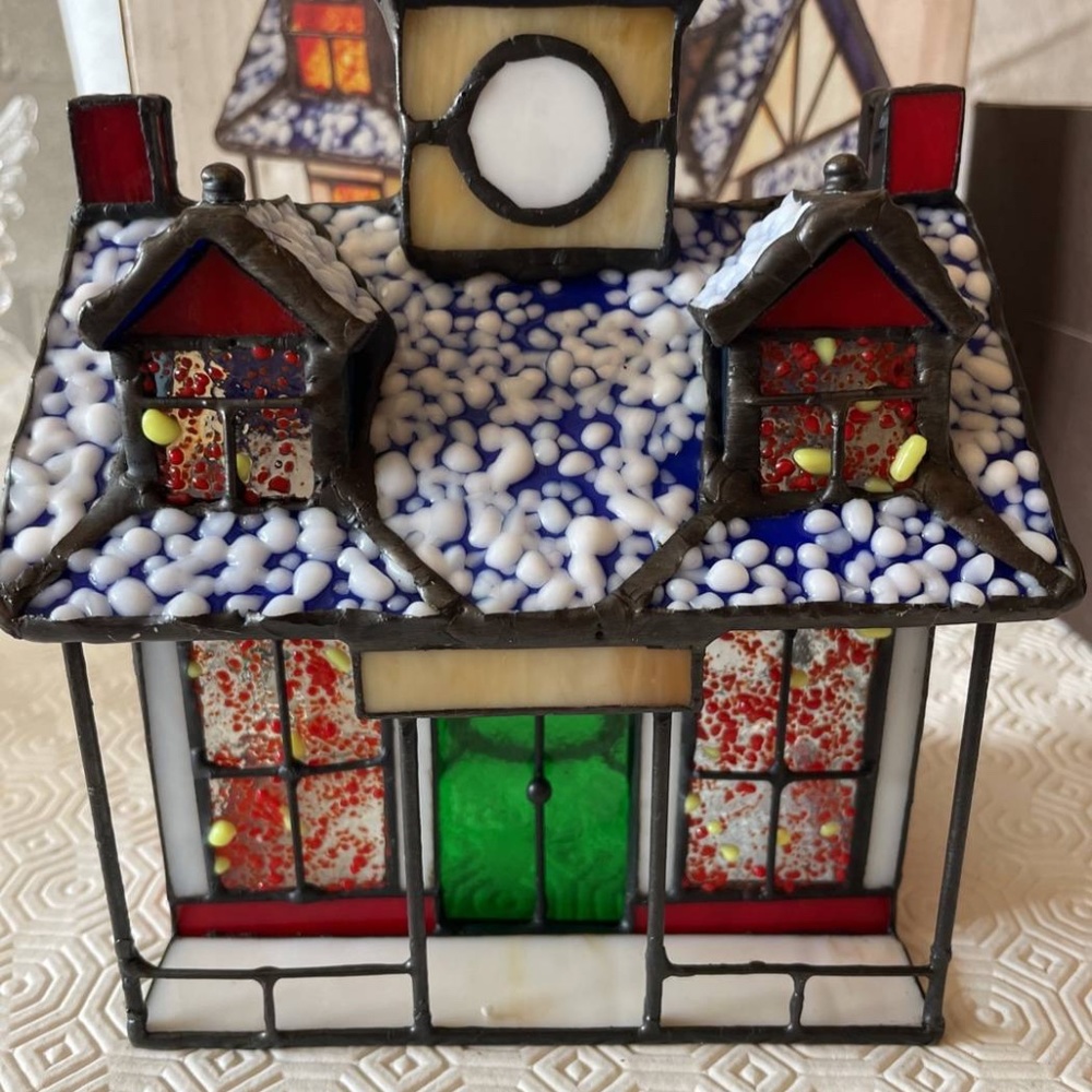 Tiffany Gallery Christmas Lighthouse